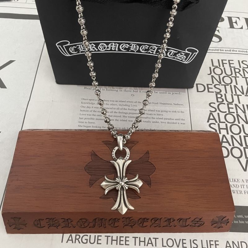 Ch**me He**ts necklaces